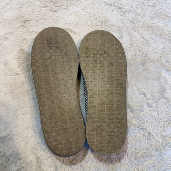 Sanuk Donna Polo blue & white striped sidewalk surfer slip-ons size 8 - Picture 8 of 8